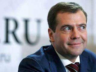 Медведев: пора отказаться от поддержки занятости любой ценой 1380529508_te_482135