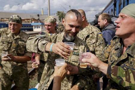 Украина в 2019 году увеличит расходы на армию почти на 20 процентов: но откуда деньги?