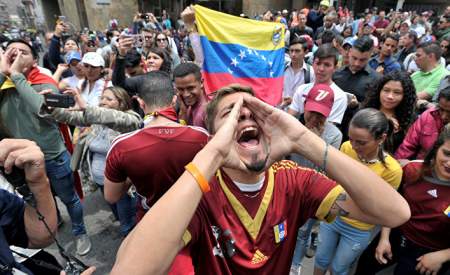 Попытки продолжаются: США стремятся испортить Венесуэле жизнь