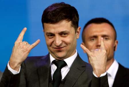 Реформатор Зеленский пропихнул в раду новый законопроект по борьбе с коррупцией