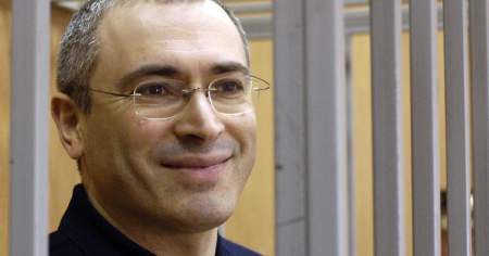 У «Открытой России» своя Вселенная - организация предложила поправки в Конституцию в интересах Ходорковского 