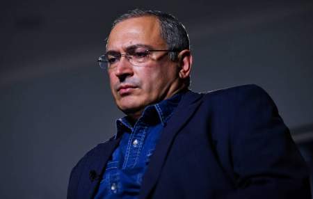 Ходорковский меняет старую жену на молодых эскортниц