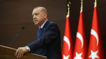 Эрдоган хиреет на глазах: в Сети все чаще обращают внимание на нездоровое поведение турецкого лидера