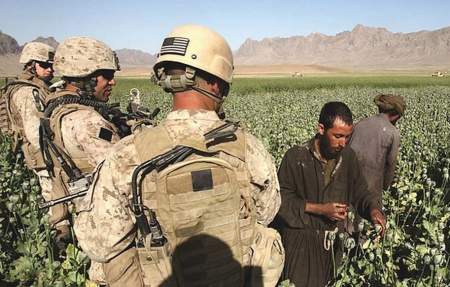 Если кому и объясняться по Афганистану, то это США