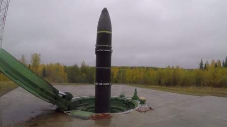 Путин: Россия ответит решительными действиями на размещение ракет США в АТР