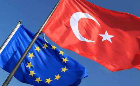Франция настаивает на санкциях в отношении Турции 