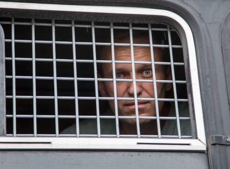 Через рот или ректально – чем закончится голодовка Навального