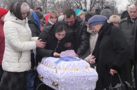 Циничная и наглая ложь - Киев открещивается от жестокого убийства ребенка в Донбассе