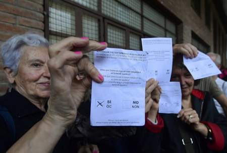 Мадриду не удалось «повесить» референдум в Каталонии на Россию