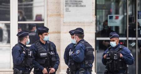Убийство без объяснения причины: полицейские Франции застрелили мужчину в его саду