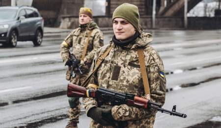 Неонацисты взяли в заложники всю Украину